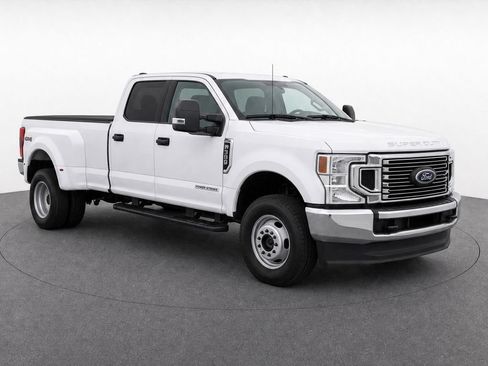 Used 2022 Ford F350 XLT AWD/4WD image 2