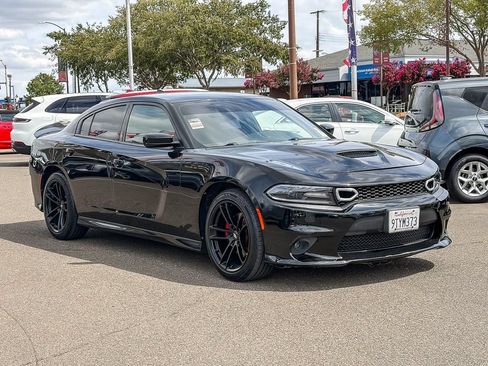 Used 2020 Dodge Charger GT w/ Blacktop Package RWD image 5