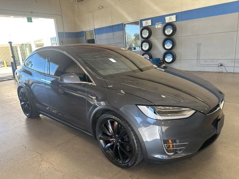 Used 2019 Tesla Model X Performance image 8