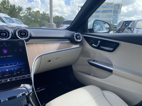 Certified 2023 Mercedes-Benz C 300 4MATIC Sedan w/ Exclusive Trim Package image 4