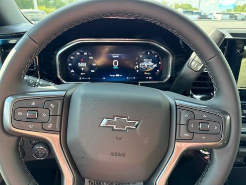 New 2026 Chevrolet Silverado 2500 ZR2 w/ LPO, Dark Essentials Package AWD/4WD image 32
