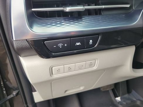 Used 2024 Kia Carnival SX Prestige FWD image 26