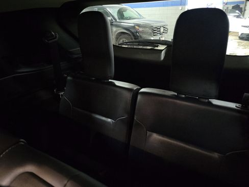 Used 2025 Mitsubishi Outlander SE image 12