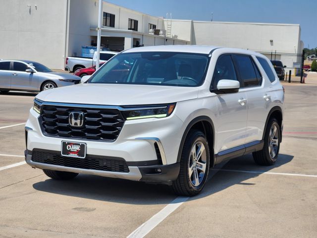 Used 2025 Honda Pilot EX-L image 11