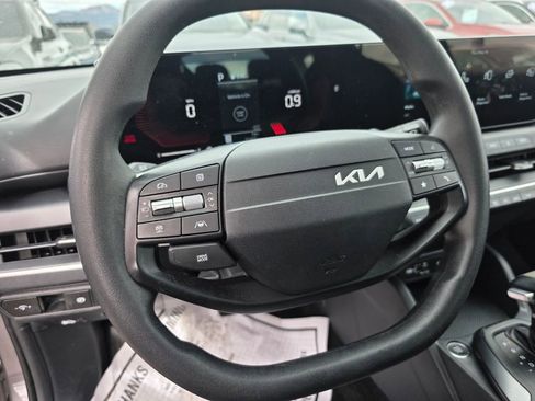 Used 2025 Kia K4 FWD image 15