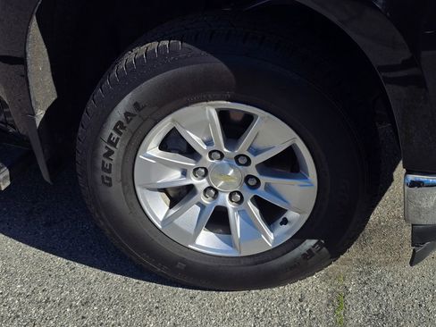 Used 2020 Chevrolet Silverado 1500 LT w/ All-Star Edition image 29