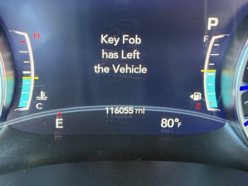 Used 2018 Chrysler Pacifica Touring-L Plus FWD image 38