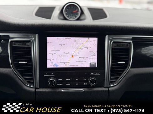 Used 2018 Porsche Macan S image 31