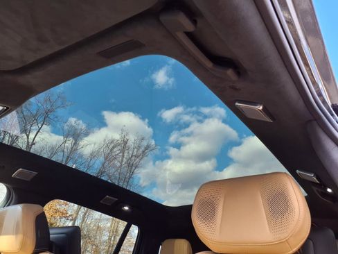 New 2025 Cadillac Escalade IQ Luxury 2 image 18