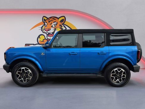 Used 2023 Ford Bronco Outer Banks image 8