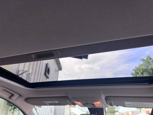 Used 2017 Toyota RAV4 XLE w/ Plus Special Value Package FWD image 24
