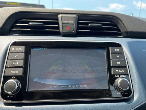 Used 2025 Nissan Versa SV FWD image 24