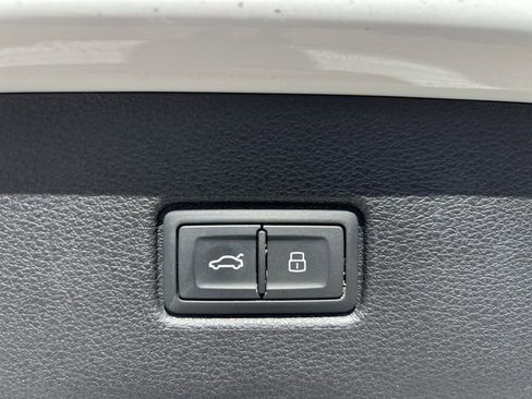 Used 2020 Audi Q7 3.0T Premium Plus image 18