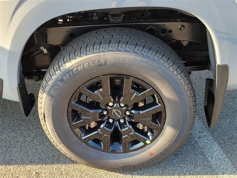 New 2026 Nissan Frontier SV w/ SV Convenience Package image 8