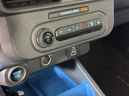 Used 2025 Ford Maverick XLT w/ Equipment Group 302A AWD/4WD image 21