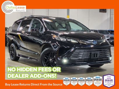 Used 2023 Toyota Sienna XLE Woodland Edition