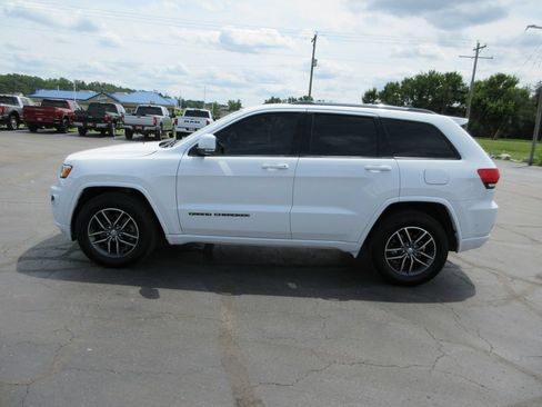 Used 2018 Jeep Grand Cherokee Limited w/ Trailer Tow Group IV AWD/4WD image 10
