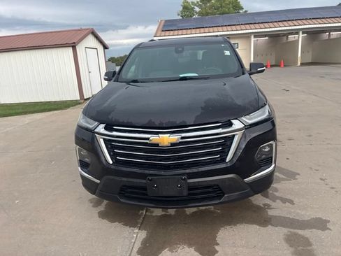Used 2023 Chevrolet Traverse LT AWD/4WD image 4