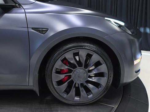 Used 2022 Tesla Model Y Performance AWD/4WD image 40