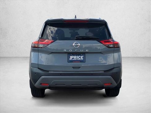 Used 2021 Nissan Rogue SL w/ Premium Package image 6