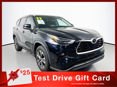 Used 2022 Toyota Highlander XLE