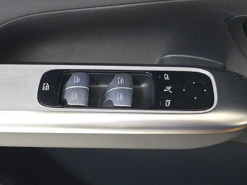 Certified 2025 Mercedes-Benz GLC 350e 4MATIC image 24