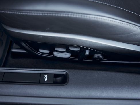 Used 2024 Porsche 911 Turbo image 34