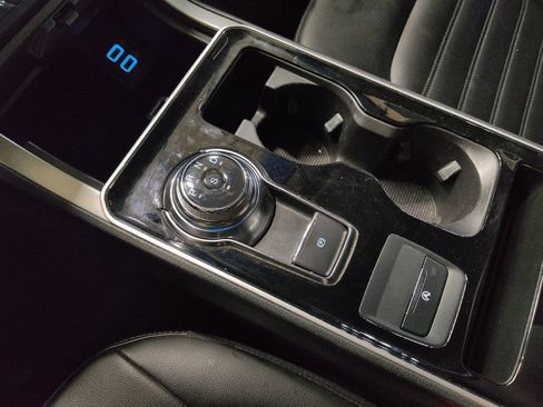 Used 2020 Ford Edge SEL FWD image 26