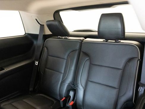 Used 2019 GMC Acadia Denali FWD image 23