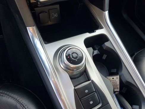 Used 2023 Ford Explorer Limited image 26