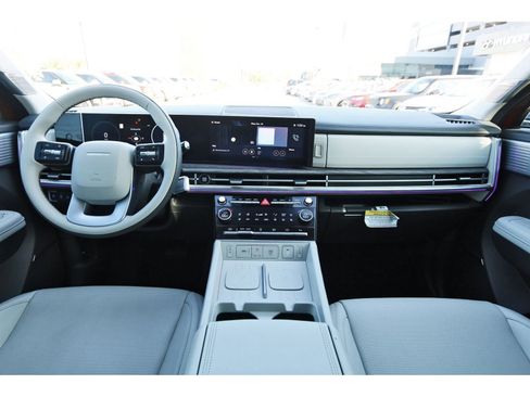 Used 2025 Hyundai Santa Fe Calligraphy image 12