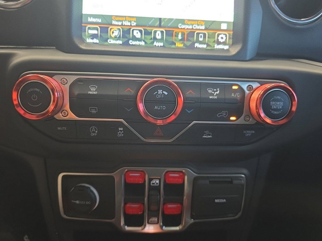 Used 2021 Jeep Gladiator Overland w/ Popular Equipment Package AWD/4WD image 26