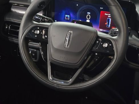 New 2025 Lincoln Aviator Premiere w/ Jet Appearance Package image 23