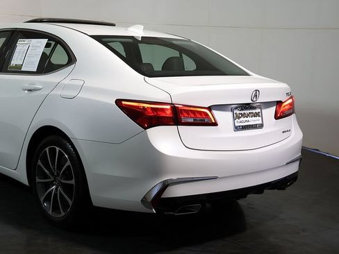 Certified 2018 Acura TLX V6 SH-AWD image 32