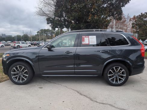 Used 2016 Volvo XC90 T6 Momentum w/ Momentum Plus Package image 7