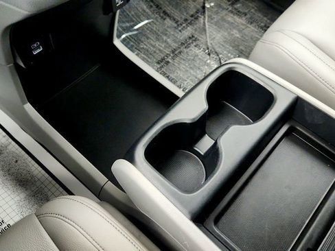 Used 2023 Honda Odyssey EX-L image 17