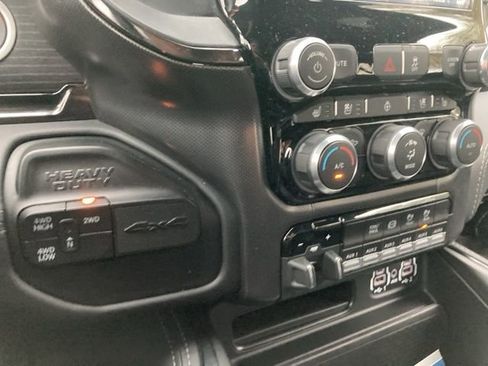 Used 2024 RAM 5500 4x4 Crew Cab image 32