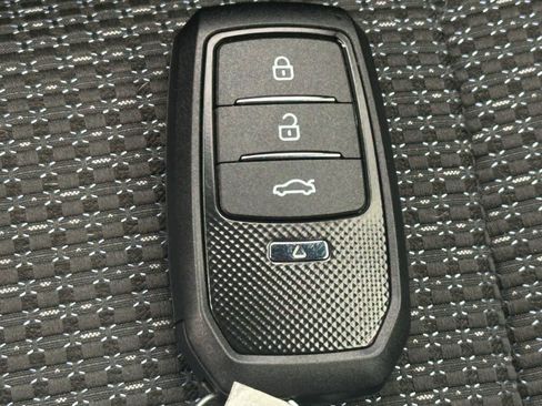 Certified 2025 Subaru Forester Premium image 30