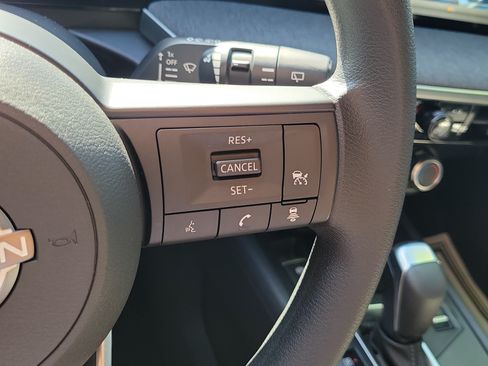 Certified 2025 Nissan Kicks SV FWD image 22