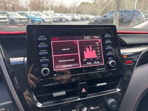 Used 2024 Toyota Camry image 4