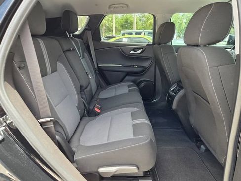 Used 2024 Chevrolet Blazer LT w/ Midnight/Sport Edition FWD image 17