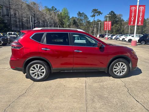 Used 2019 Nissan Rogue SV image 8