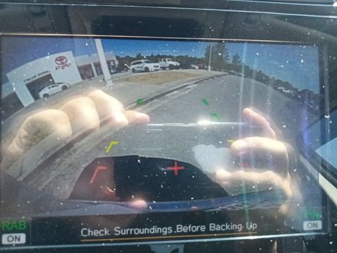 Used 2021 Subaru Ascent Limited w/ Technology Package AWD/4WD image 25