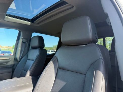 Used 2024 GMC Sierra 1500 SLT w/ SLT Premium Plus Package AWD/4WD image 12