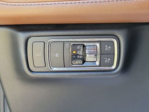 Certified 2020 Lincoln Aviator Reserve w/ Equipment Group 202A AWD/4WD image 13