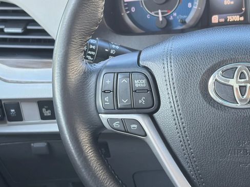 Used 2017 Toyota Sienna XLE w/ Protection Package image 29