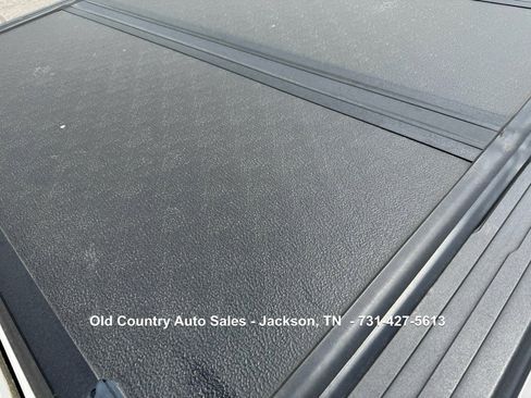 Used 2017 Ford F150 Lariat w/ Equipment Group 502A Luxury image 11