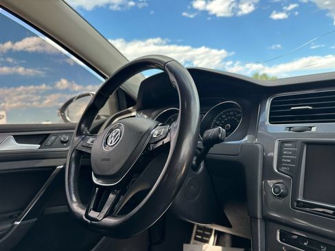 Used 2017 Volkswagen Golf Alltrack SEL AWD/4WD image 17