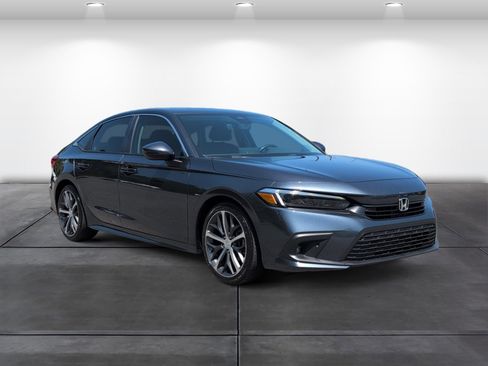 Certified 2024 Honda Civic Touring image 2