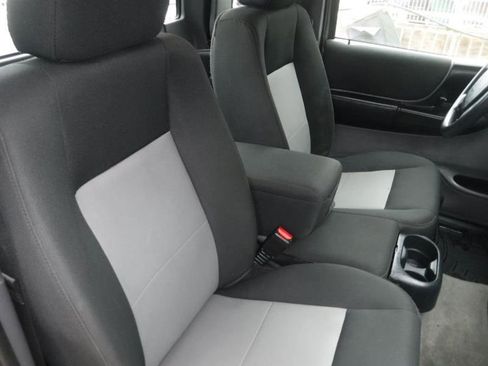 Used 2011 Ford Ranger XLT AWD/4WD image 33